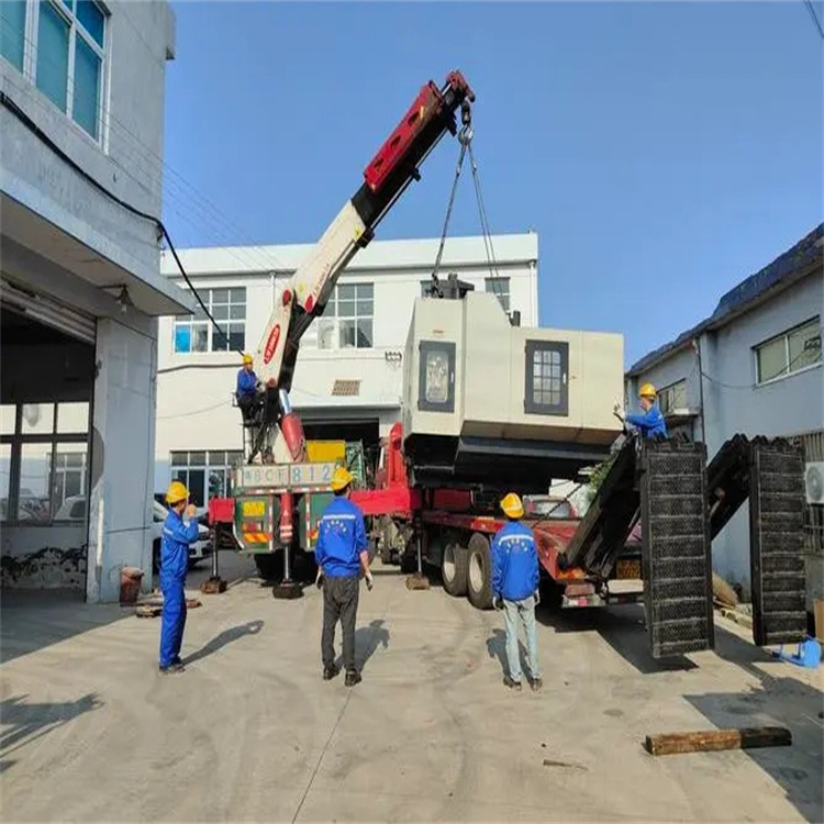 新干电力设备吊装